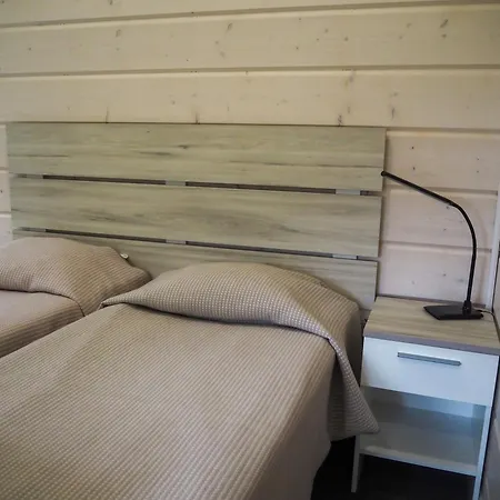 Laensi-suomen Opisto * Huittinen