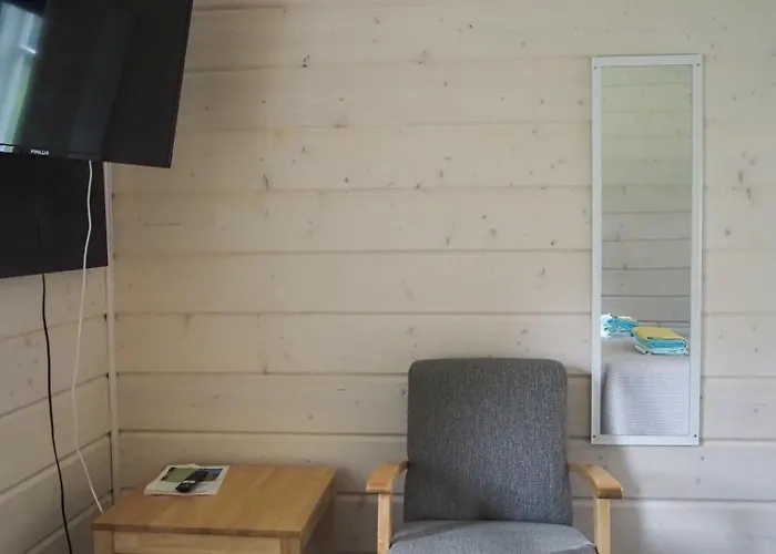 Laensi-suomen Opisto * Huittinen