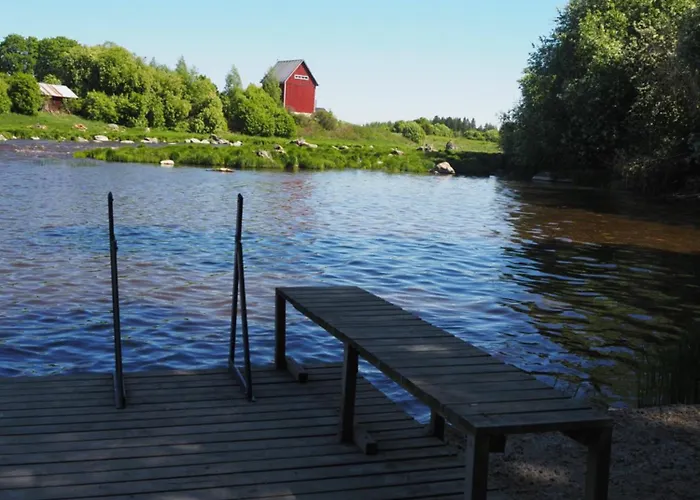 Laensi-suomen Opisto * Huittinen